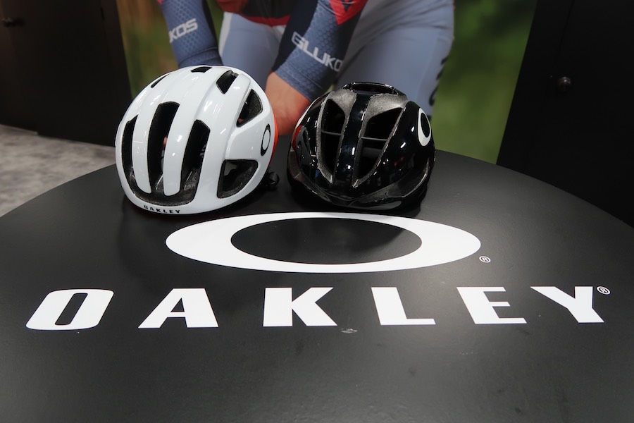 Oakley ARO3 ARO5 Cycling Helmet