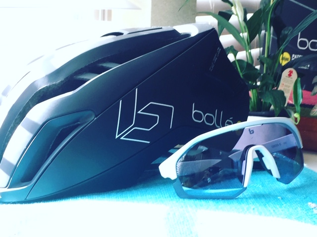 Bollé Lightshifter Cycling Glasses with the Bollé Furo MIPS Helmet