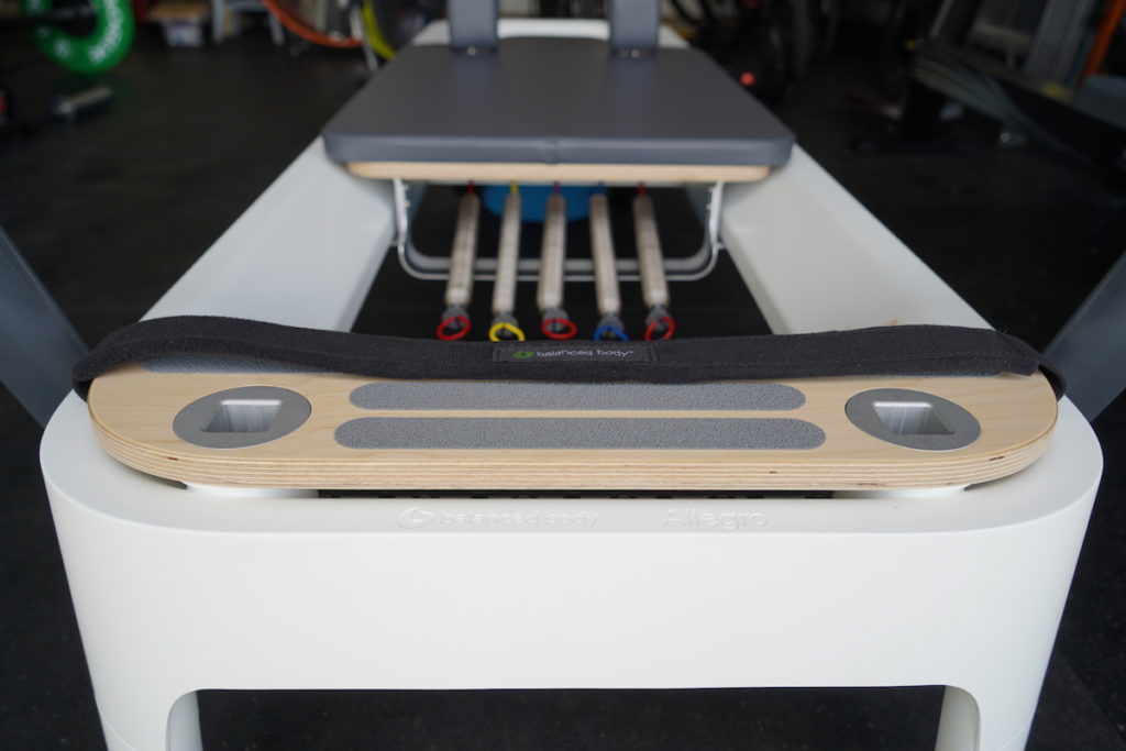 balanced body Allegro 2 Reformer, with Legs : : Sports, Fitness &  Outdoors